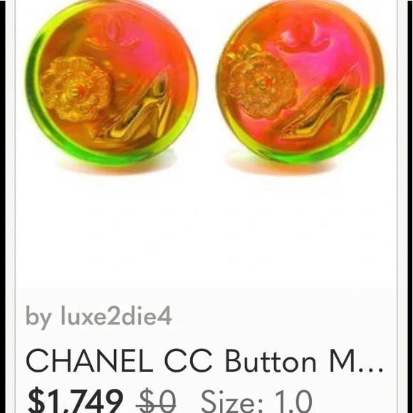 CHANEL Gold Plated CC Logos Vintage Round Earrings